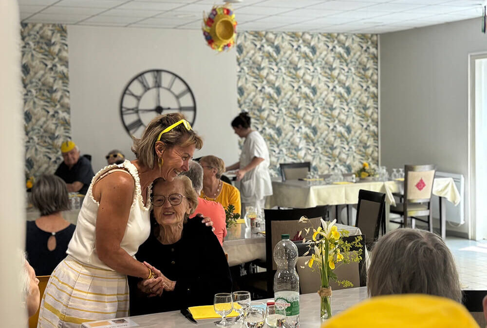 Des sourires dans les vignes : l’été commence à l’EHPAD Rémy François